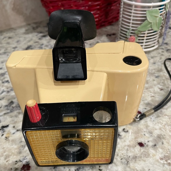 THE ORIGINAL POLAROID SWINGER Camera Vintage 70’s The Collector’s dream w Strap - Picture 10 of 13